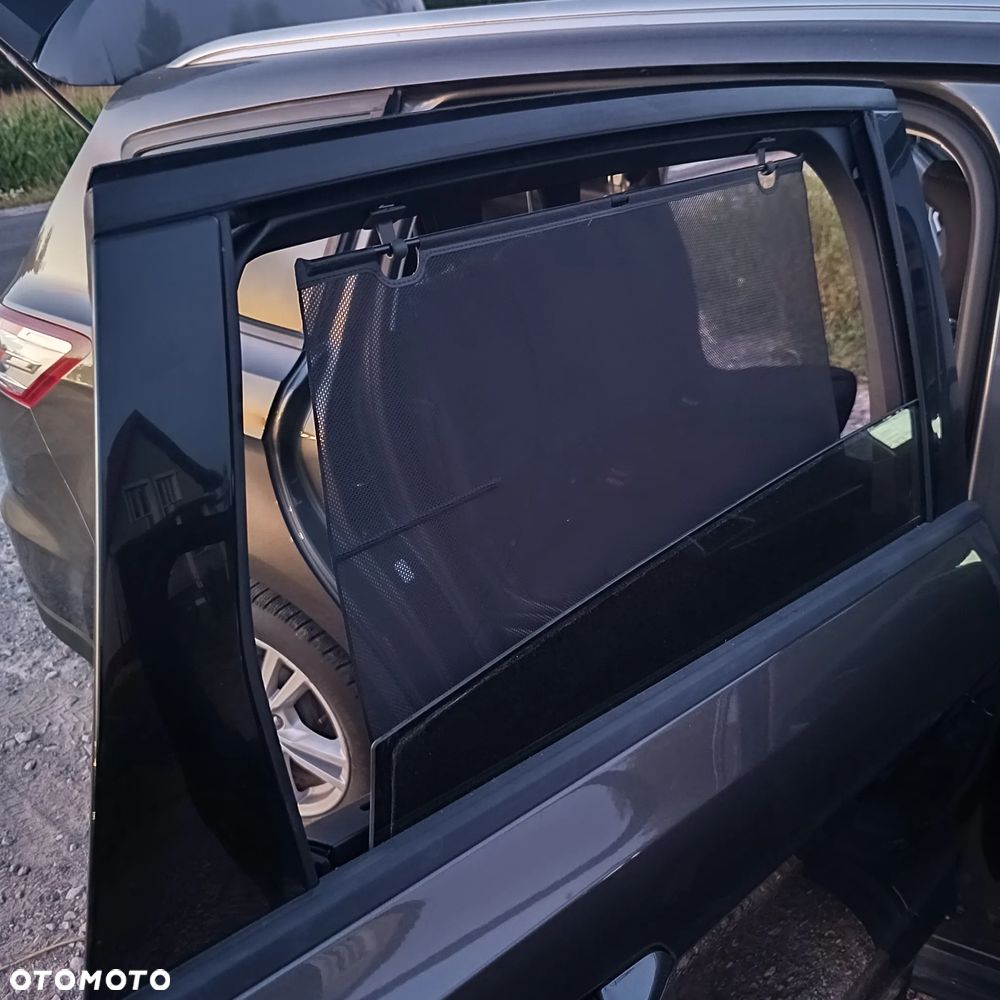 Ford S-Max 2.0 TDCi Business - 24