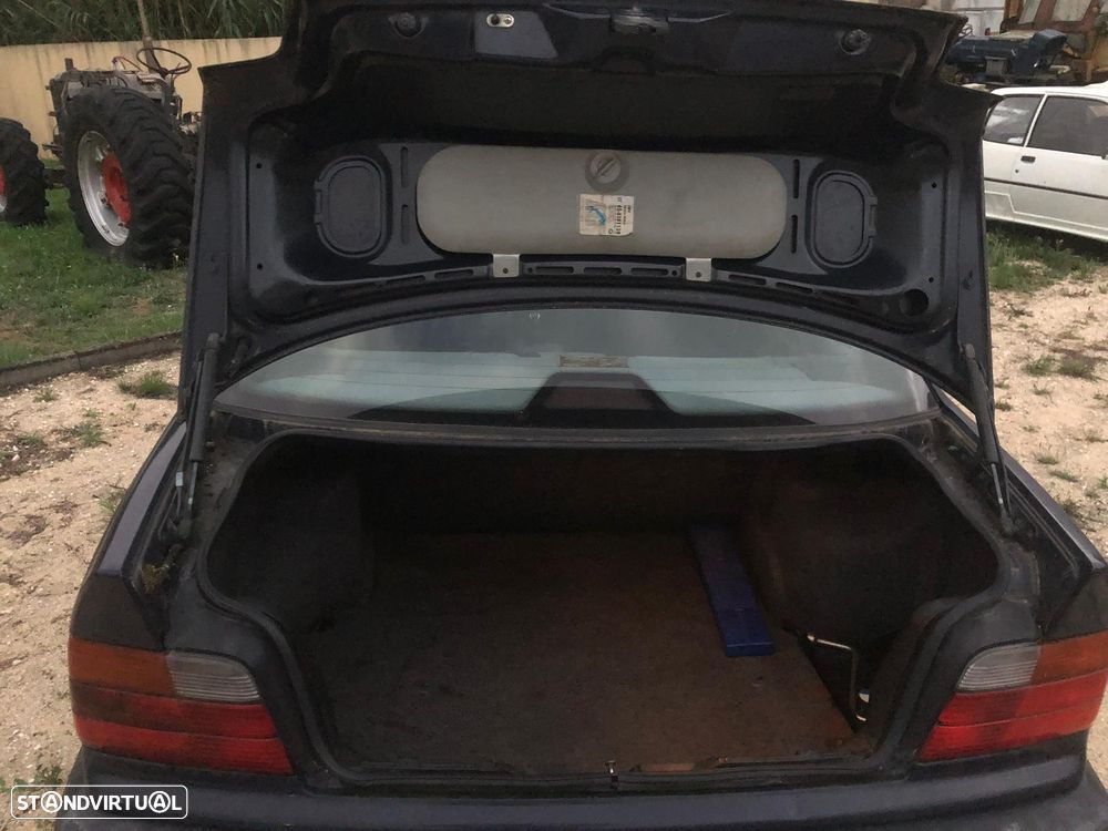 BMW 318 tds Touring Exclusive - 9