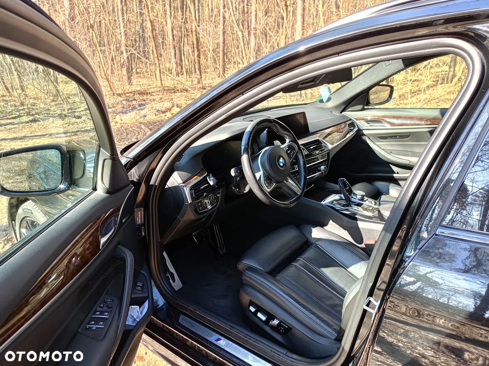 BMW Seria 5 530d xDrive Sport - 15