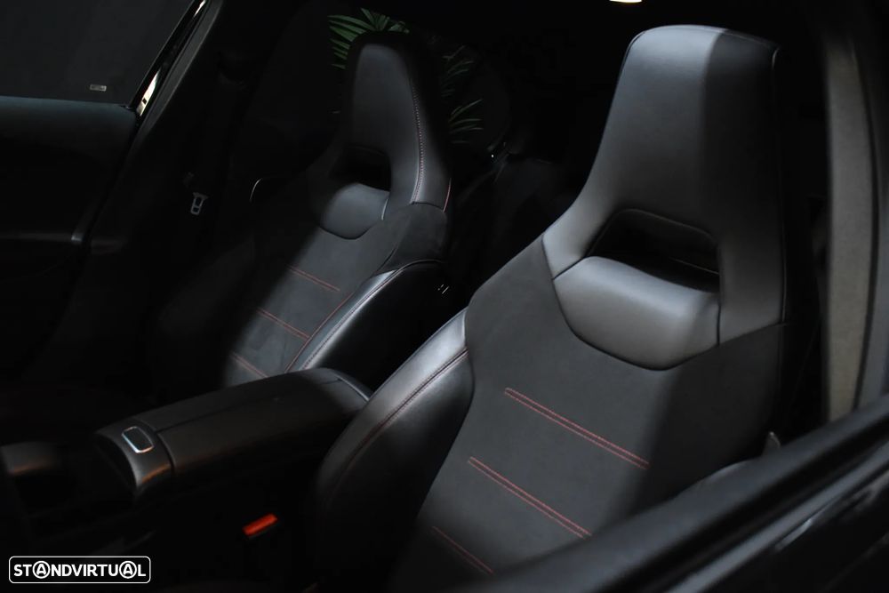 Mercedes-Benz A 250 e 8G-DCT AMG Line - 20