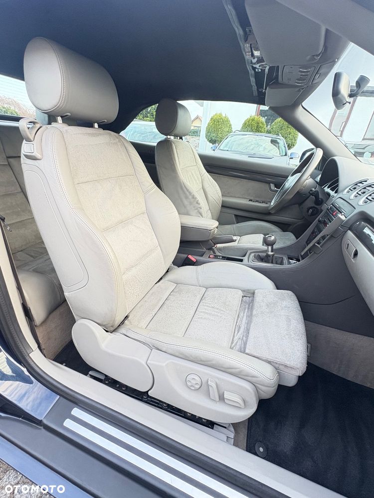 Audi A4 Cabrio 2.4 - 37