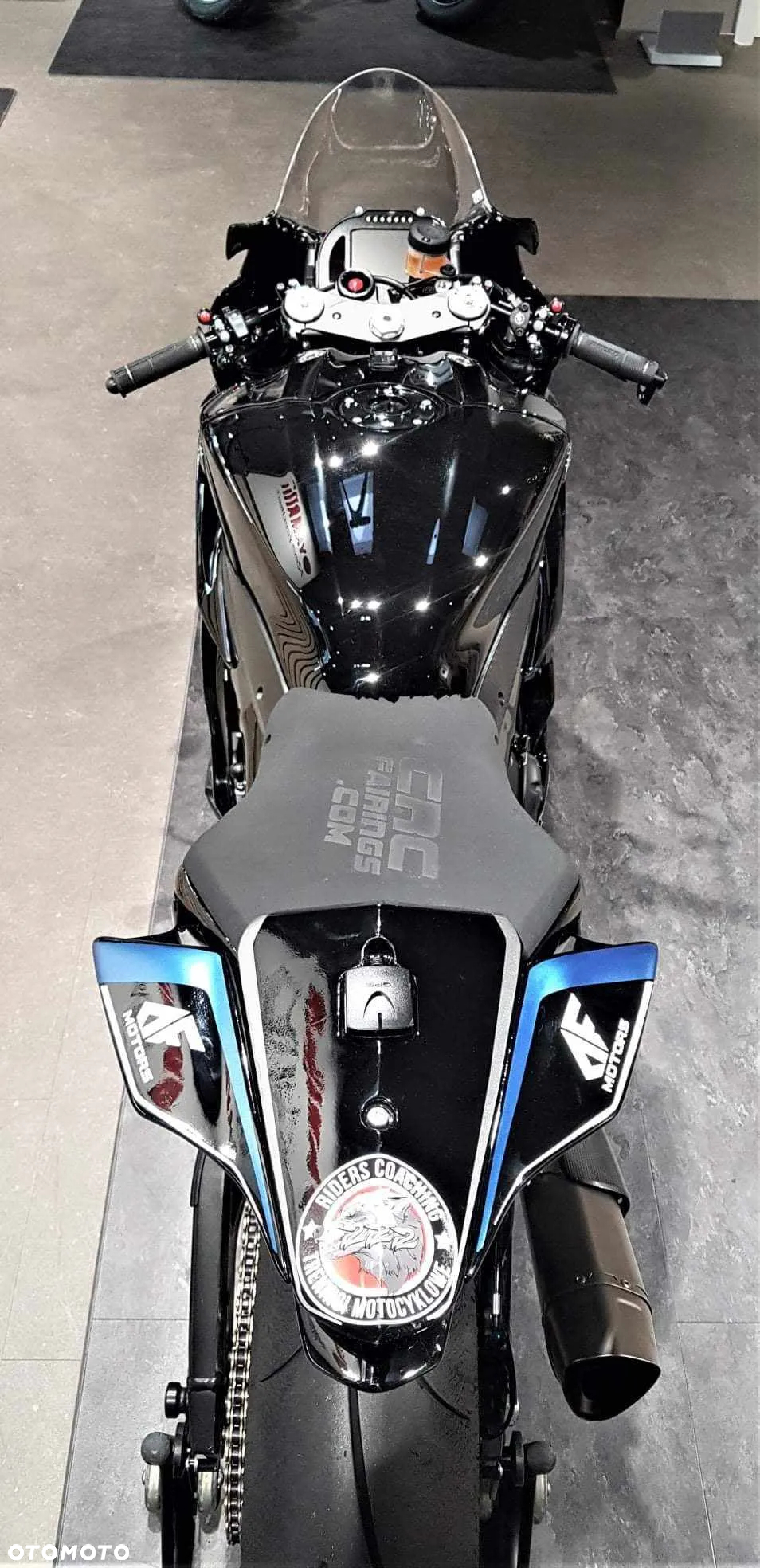Yamaha R6 - 6