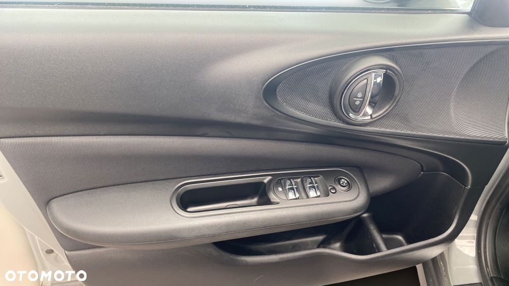 MINI Clubman One - 17