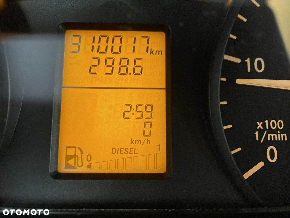 Mercedes-Benz Sprinter - 26