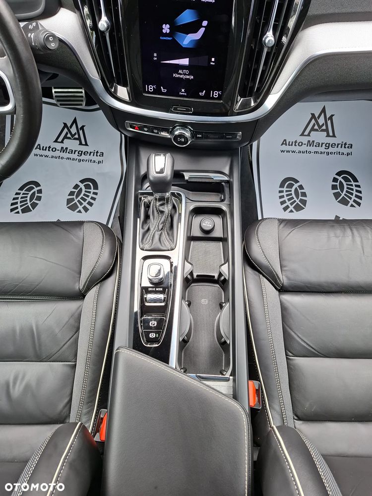 Volvo V60 D3 Geartronic RDesign - 23