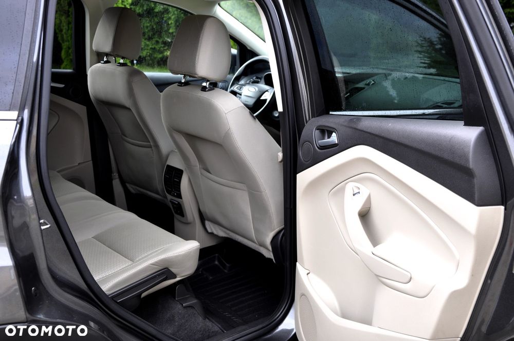 Ford Kuga 1.5 EcoBoost 4WD Trend - 30