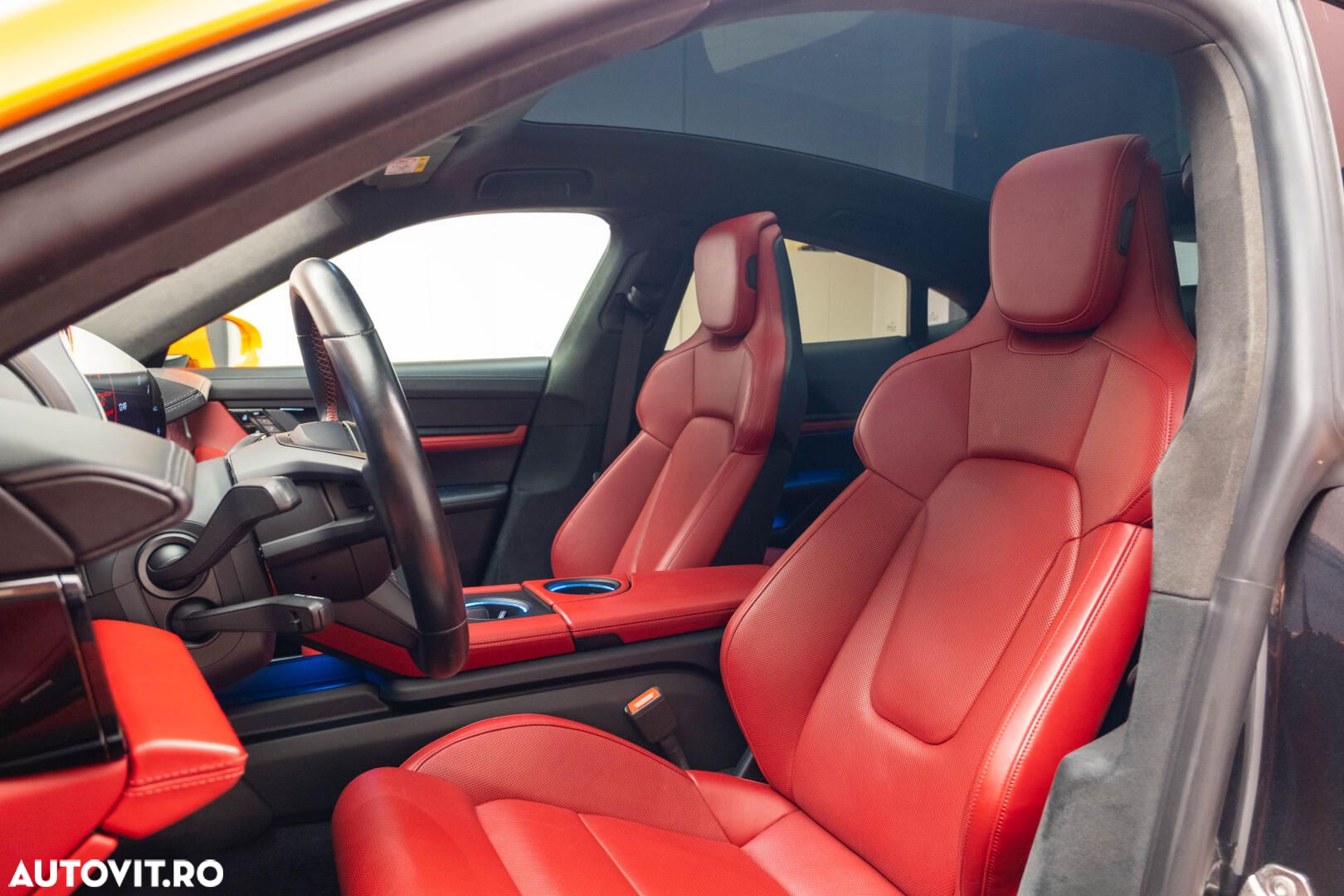 Porsche Taycan - 10
