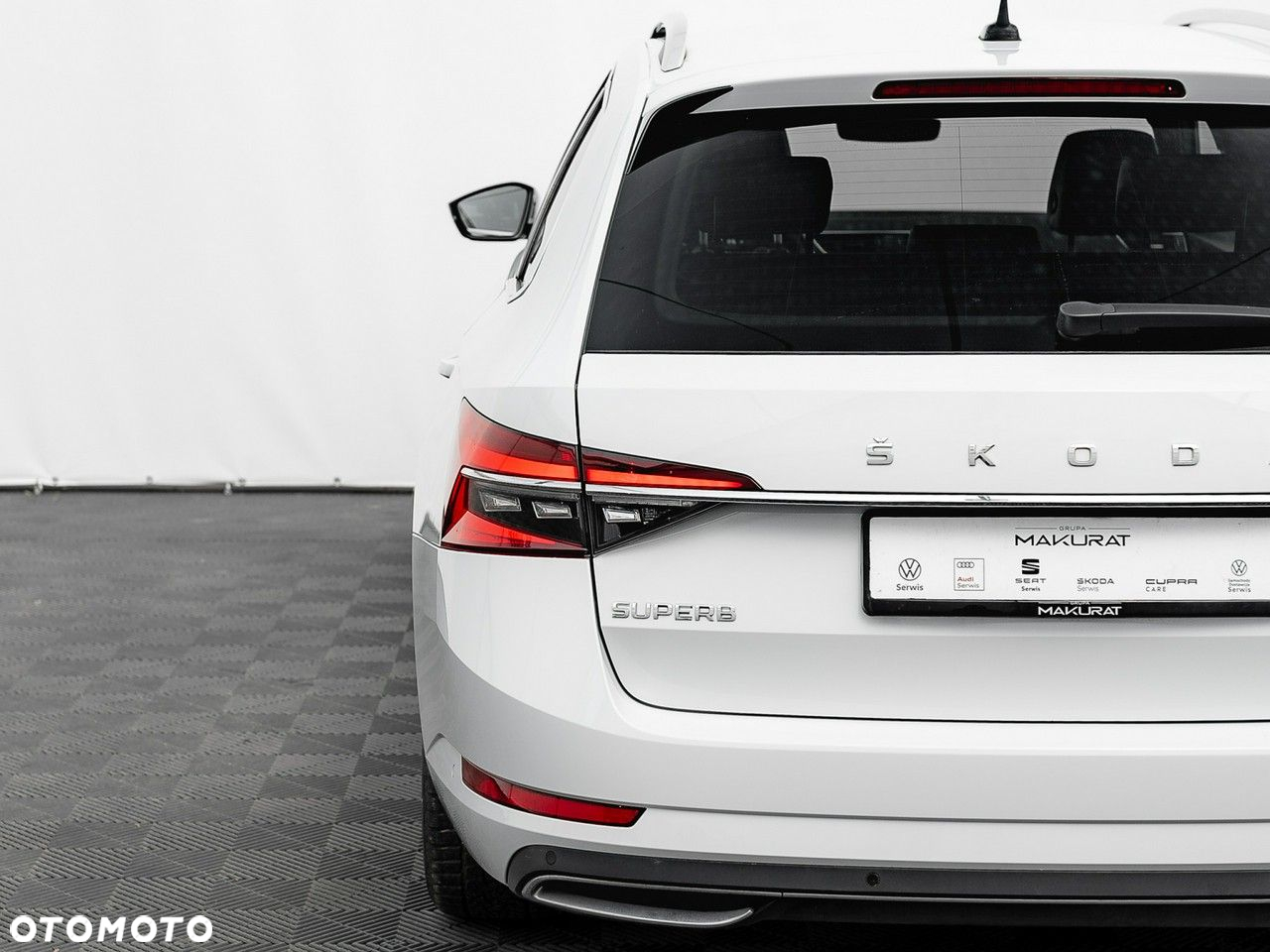 Skoda Superb 2.0 TDI SCR L&K DSG - 12