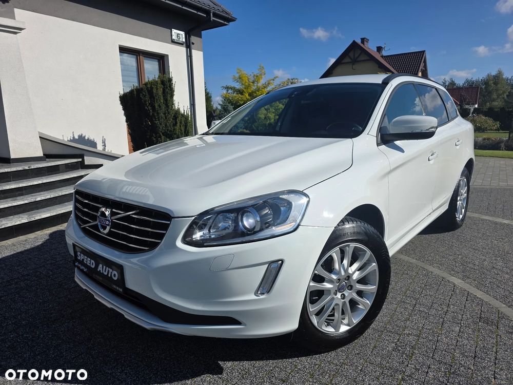 Volvo XC 60 D4 AWD Geartronic Momentum - 9