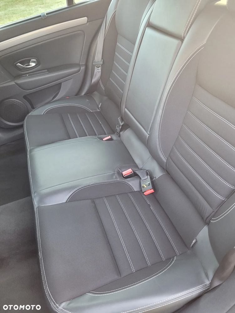 Renault Laguna dCi 110 FAP Paris Business - 12