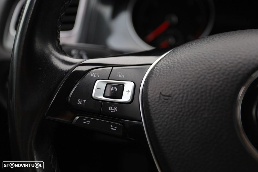 VW Golf Variant 1.6 TDi Confortline - 13