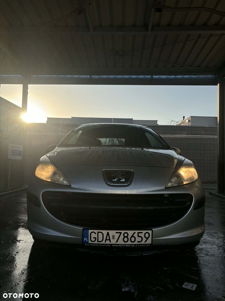 Peugeot 207 1.4 16V Trendy - 1
