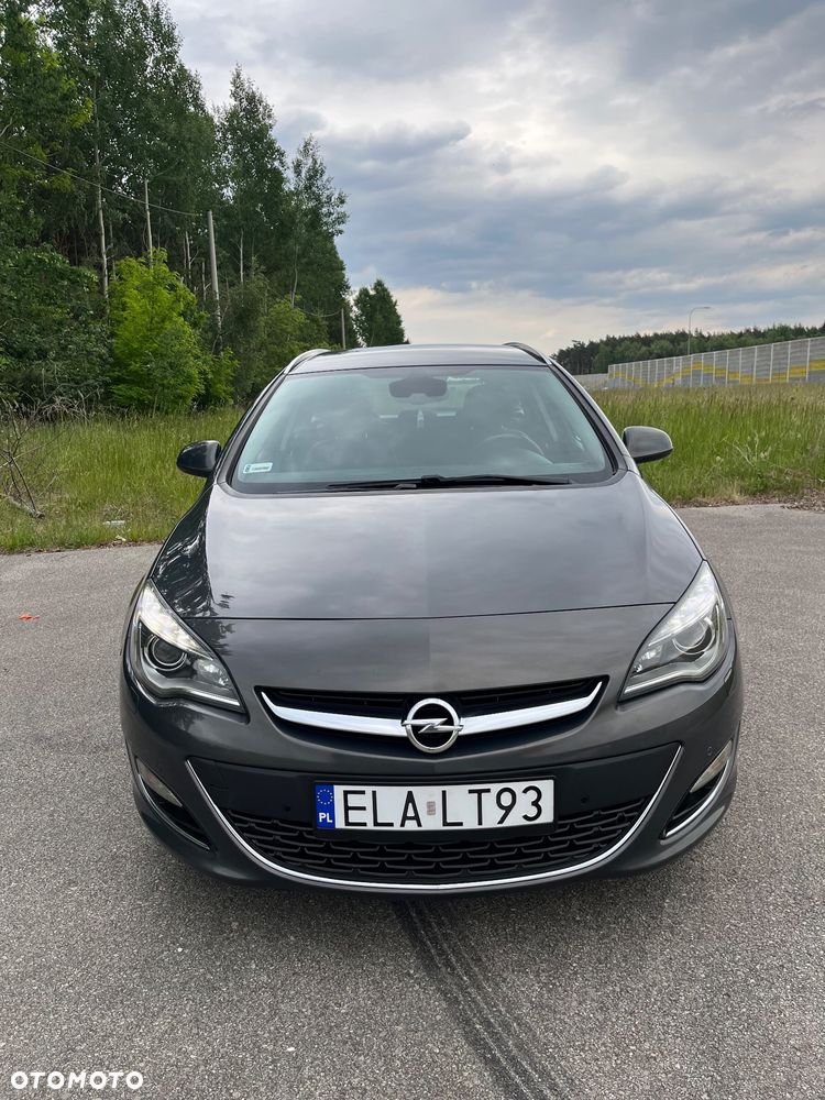 Opel Astra 2.0 CDTI DPF SportsTourer Edition - 4