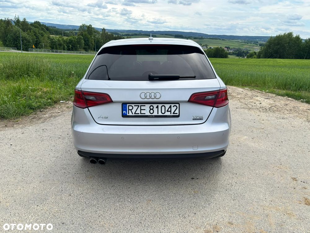 Audi A3 Sportback 1.8 TFSI Quattro Attraction S tronic - 9