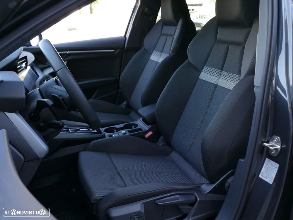 Audi A3 Sportback 30 TFSI Advanced S tronic - 25