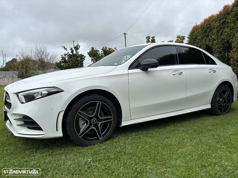 Mercedes-Benz A 250 e AMG Line - 1