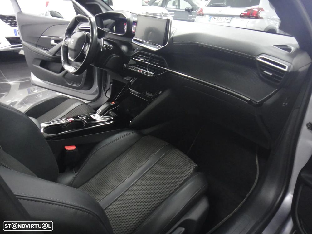 Peugeot 208 PureTech 130 EAT8 GT Pack - 20