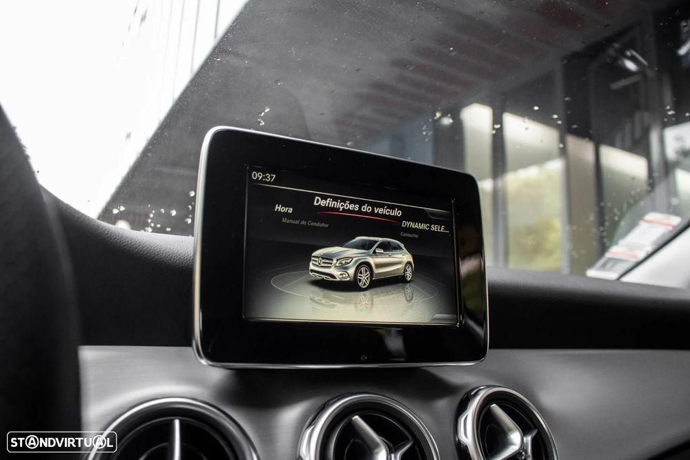 Mercedes-Benz GLA 180 d Urban - 39