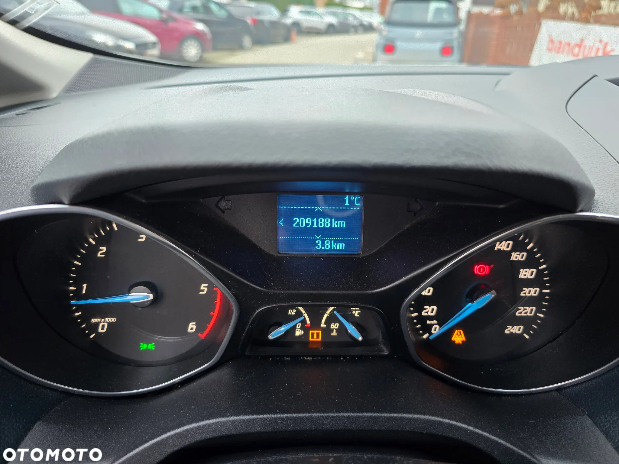 Ford Grand C-MAX - 24