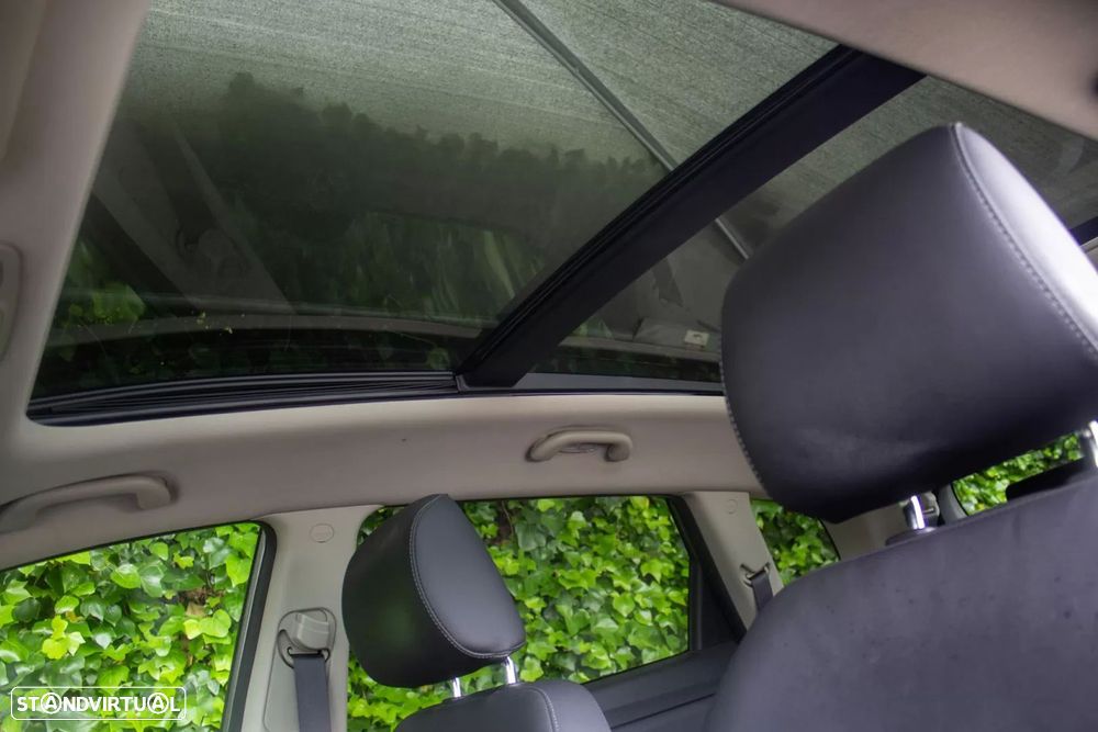 Kia Carens 1.7 CRDi ISG TX - 15