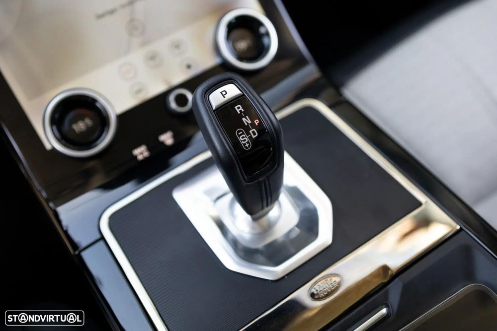Land Rover Range Rover Evoque P300e R-Dynamic HSE - 9