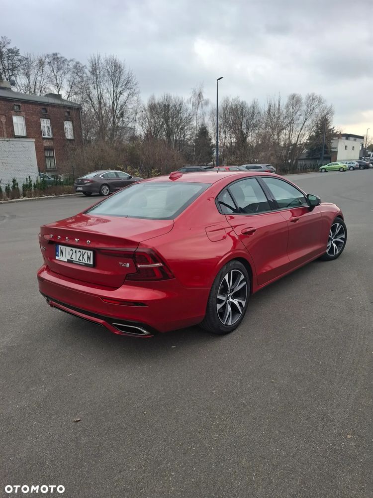 Volvo S60 T4 R-Design - 7