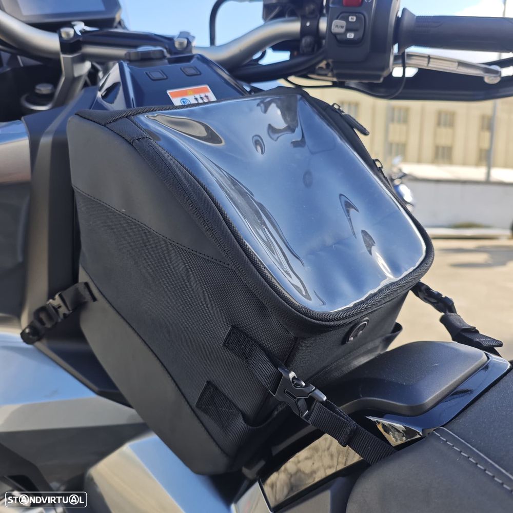 Honda X-ADV 750 SPECIAL EDITION - 12