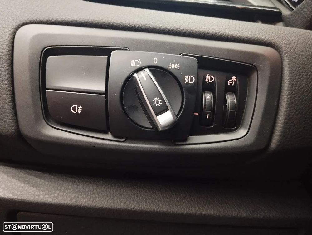 BMW 216 Gran Tourer d - 17