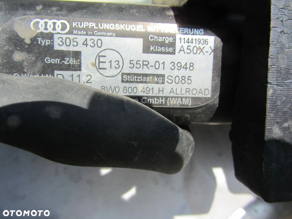 AUDI A4 B9 8W0800491H hak holowniczy - 3
