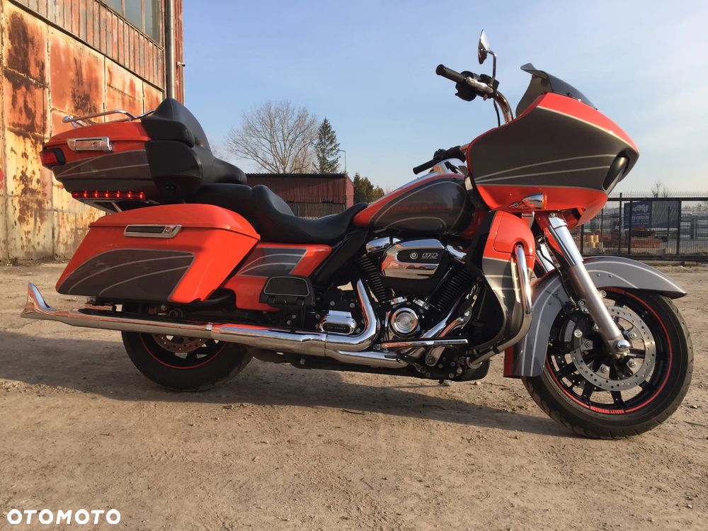 Harley-Davidson Touring Road Glide - 4