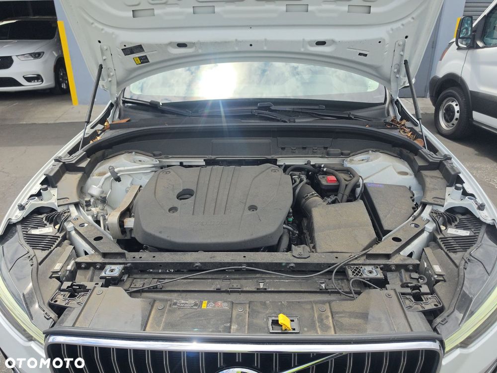 Volvo XC 60 B5 B AWD Plus Bright - 14