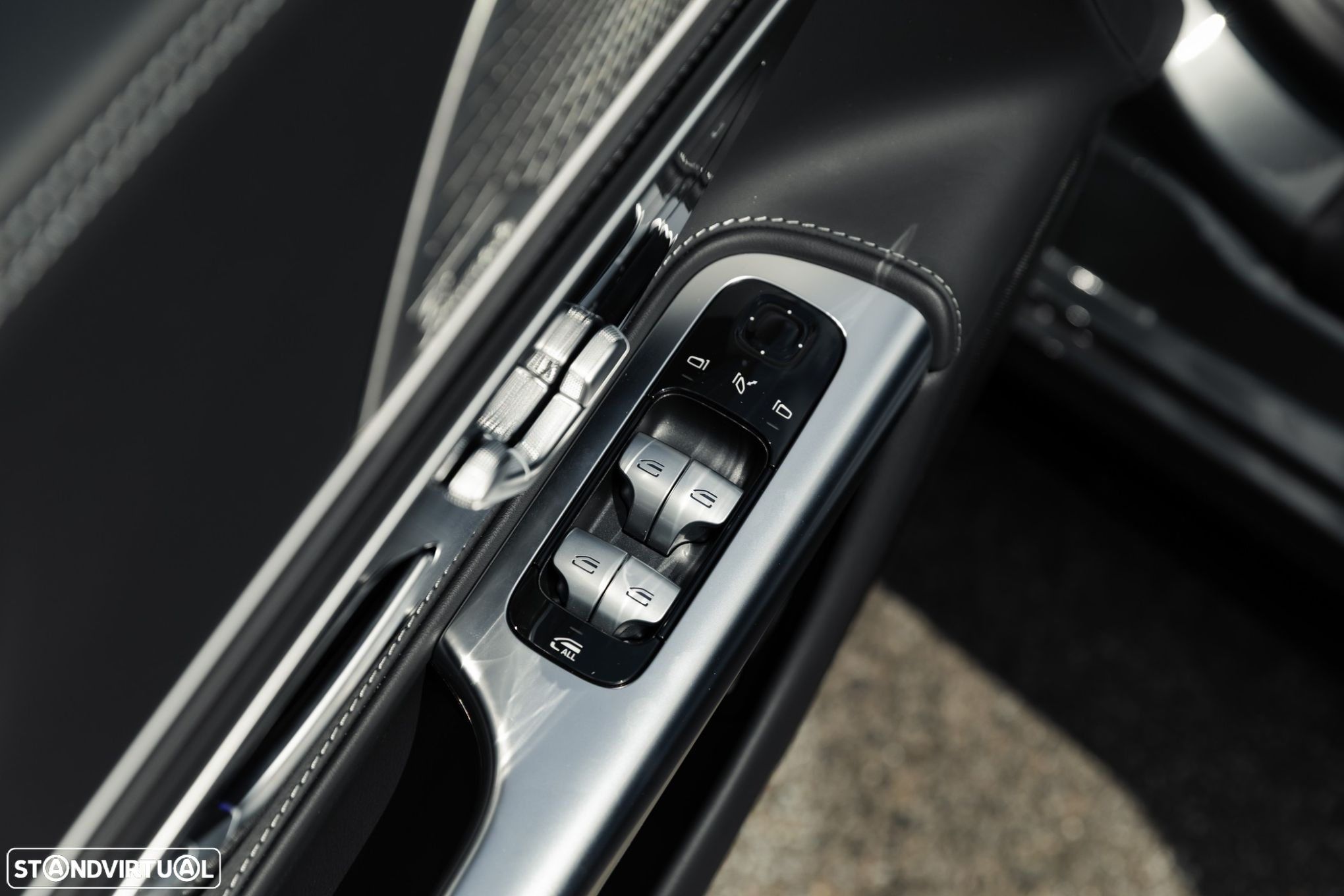 Mercedes-Benz SL 63 AMG 4Matic+ - 15