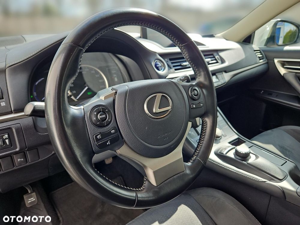 Lexus CT 200h Elegance EU6 - 11