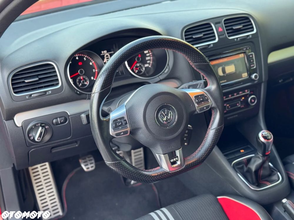 Volkswagen Golf 2.0 GTI adidas - 15