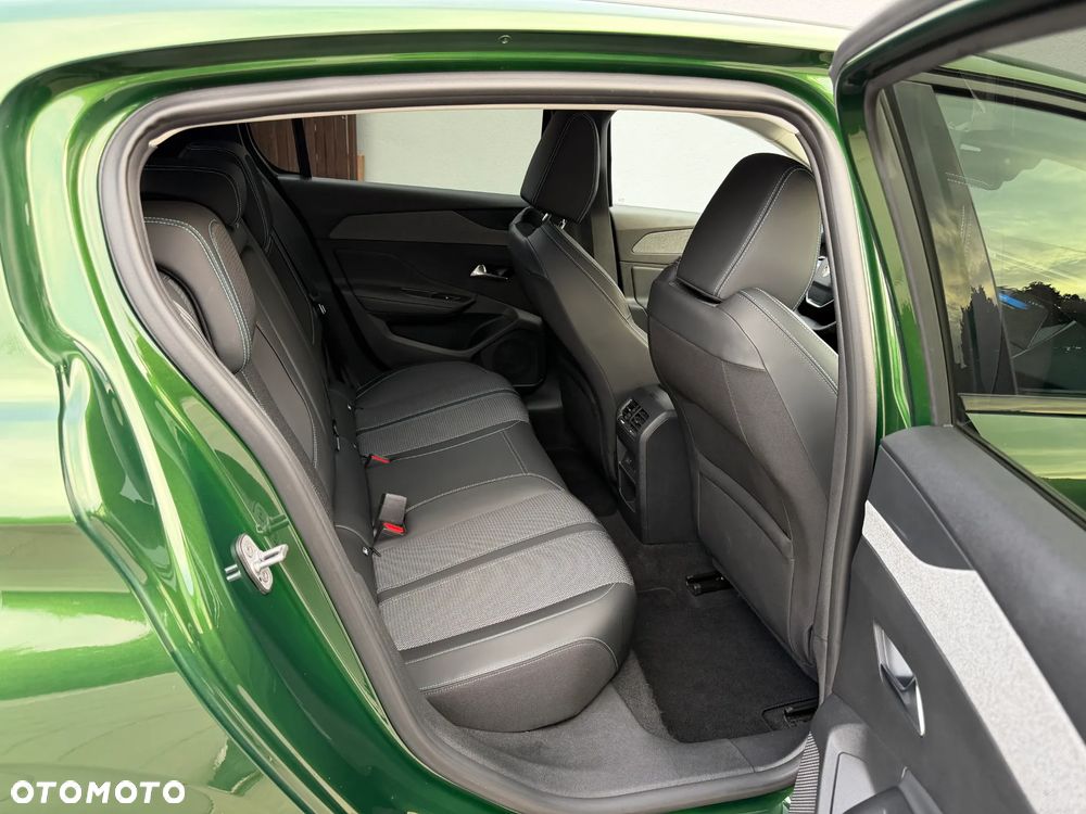 Peugeot 308 1.2 PureTech Allure S&S EAT8 - 11