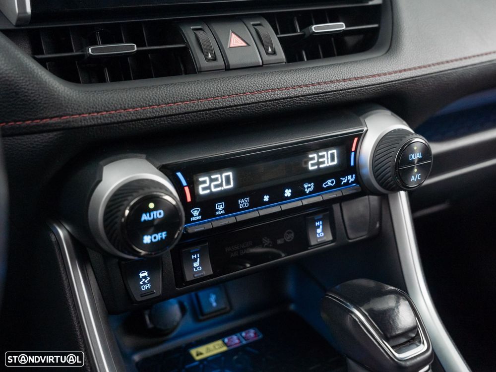 Toyota RAV4 2.5 HDF Plug-in Square Co.AWD-i - 28