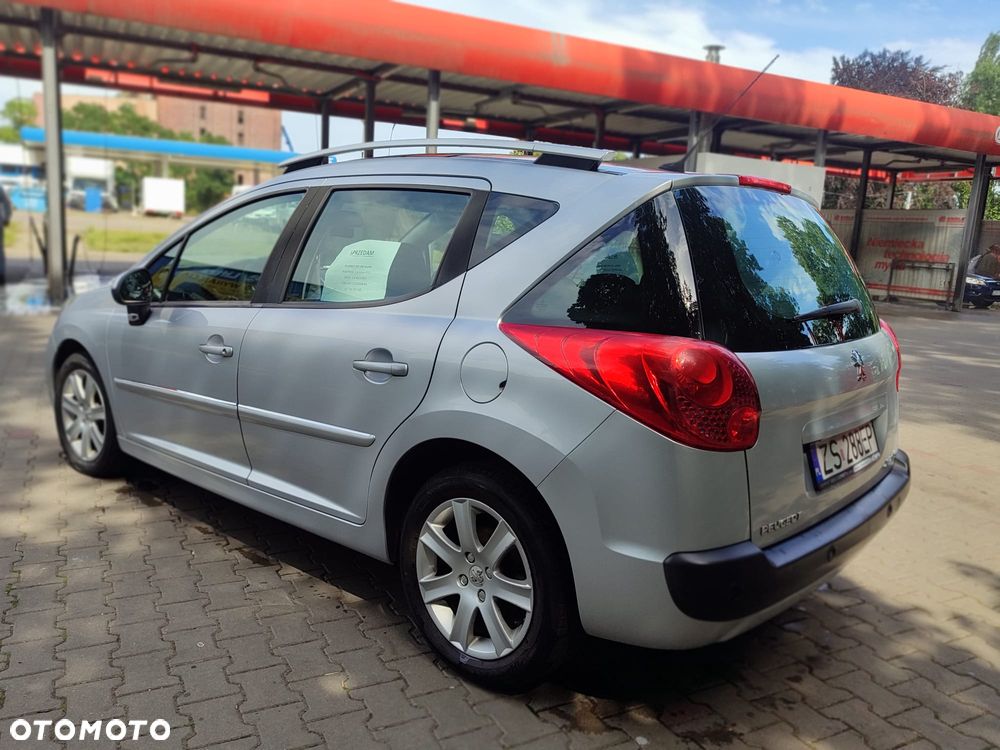 Peugeot 207 1.6 HDi Presence Euro5 - 4