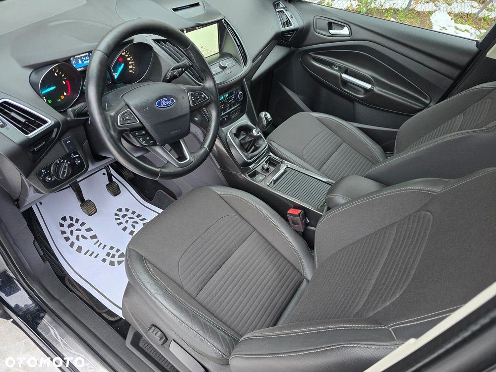 Ford Kuga 2.0 TDCi 4x4 Titanium - 18