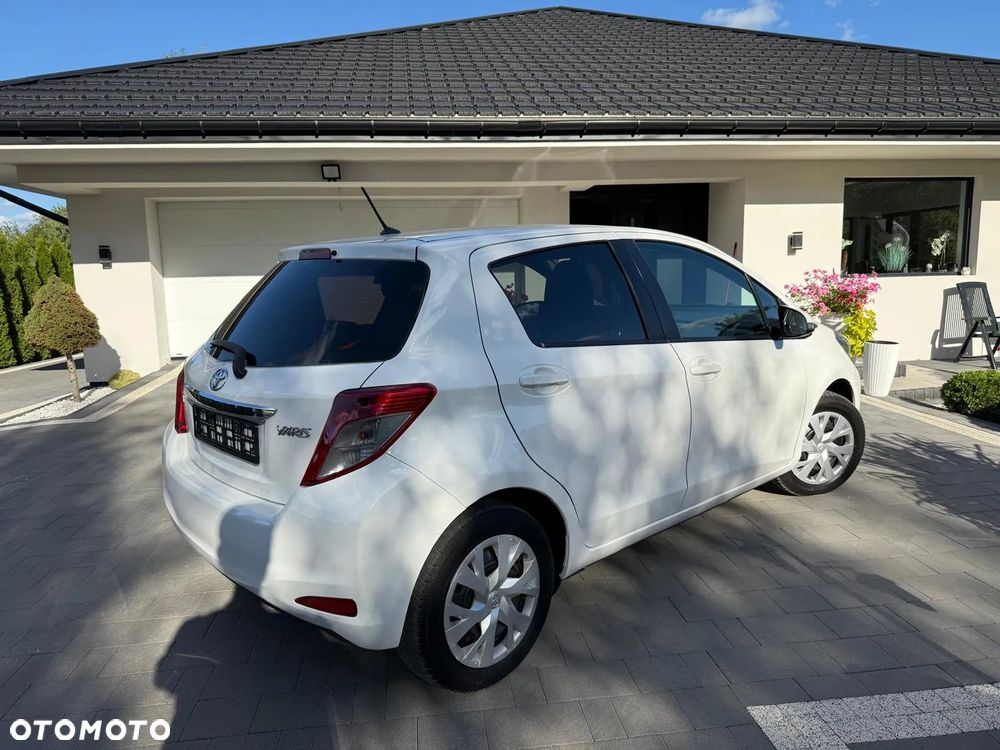 Toyota Yaris 1.0 VVT-i - 8