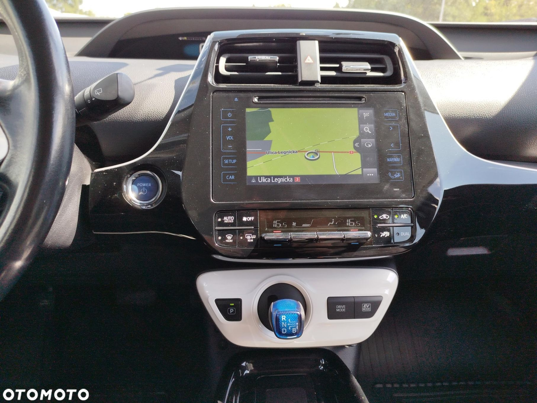 Toyota Prius - 13