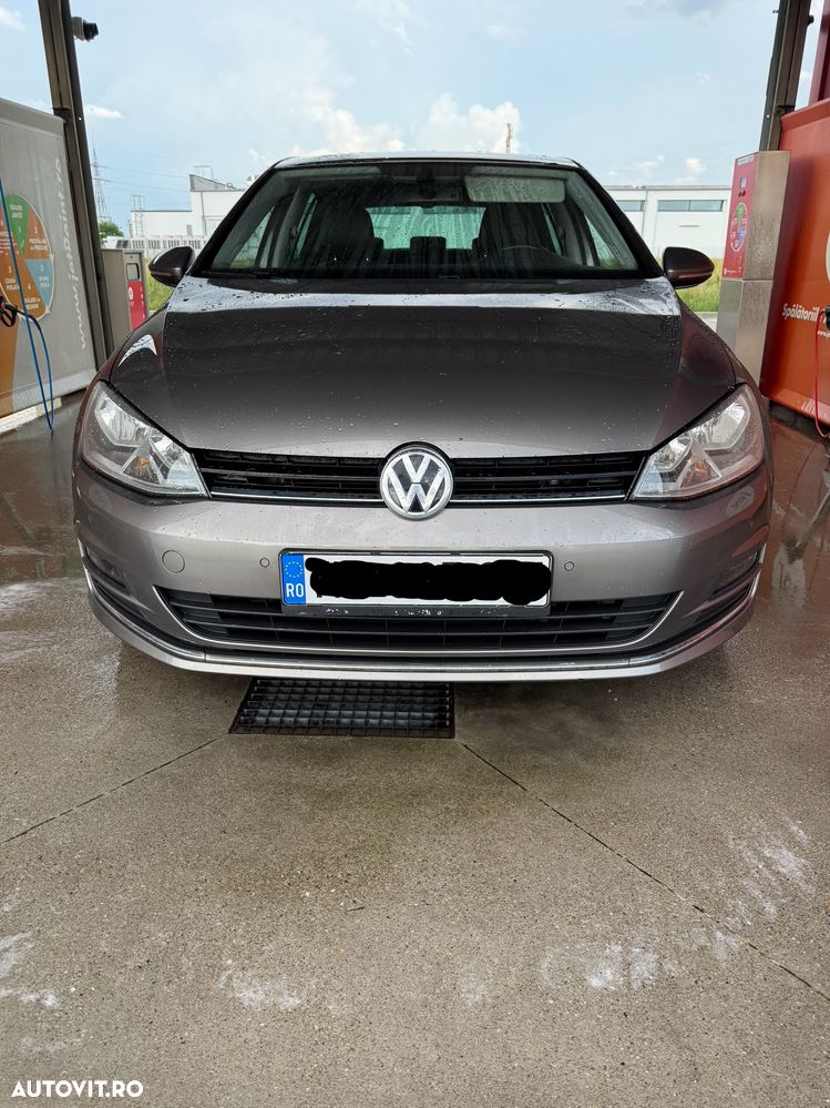 Volkswagen Golf - 3