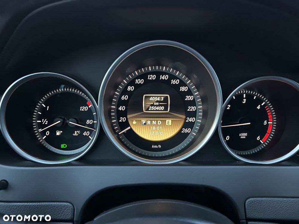 Mercedes-Benz Klasa C 220 CDI 7G-TRONIC Edition - 34