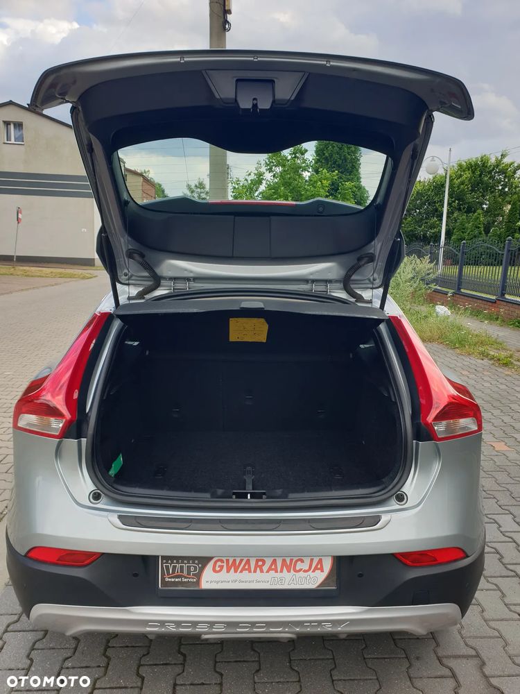 Volvo V40 Cross Country D2 Summum - 36