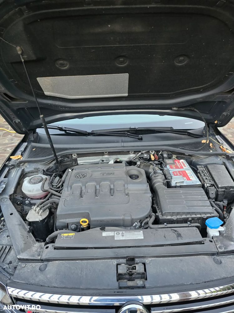 Volkswagen Passat Variant 2.0 TDI DSG 4Motion Highline - 20
