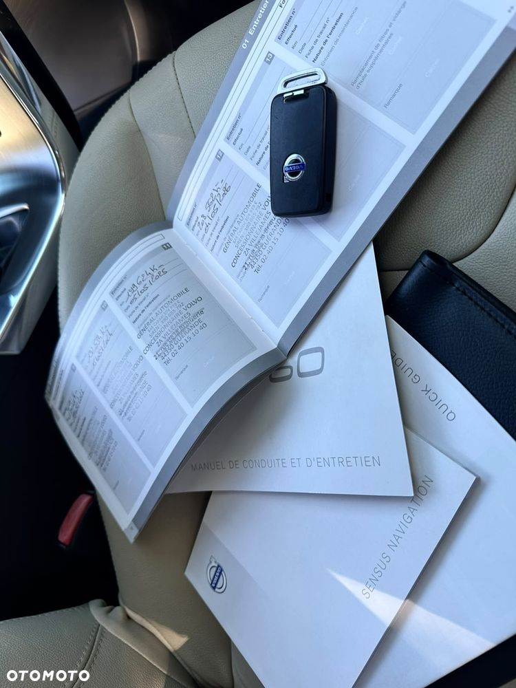 Volvo V60 D4 Momentum - 39