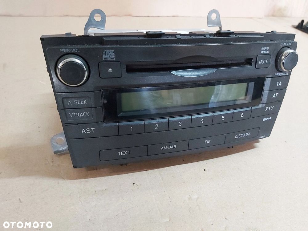Toyota AVENSIS T27 radio w53827 - 2