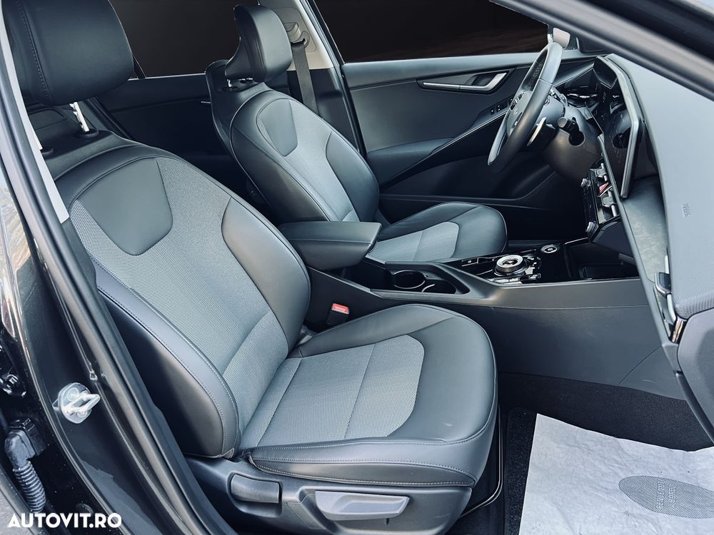 Kia Niro 1.6 GDI HEV 2WD OPF Aut. Vision - 17