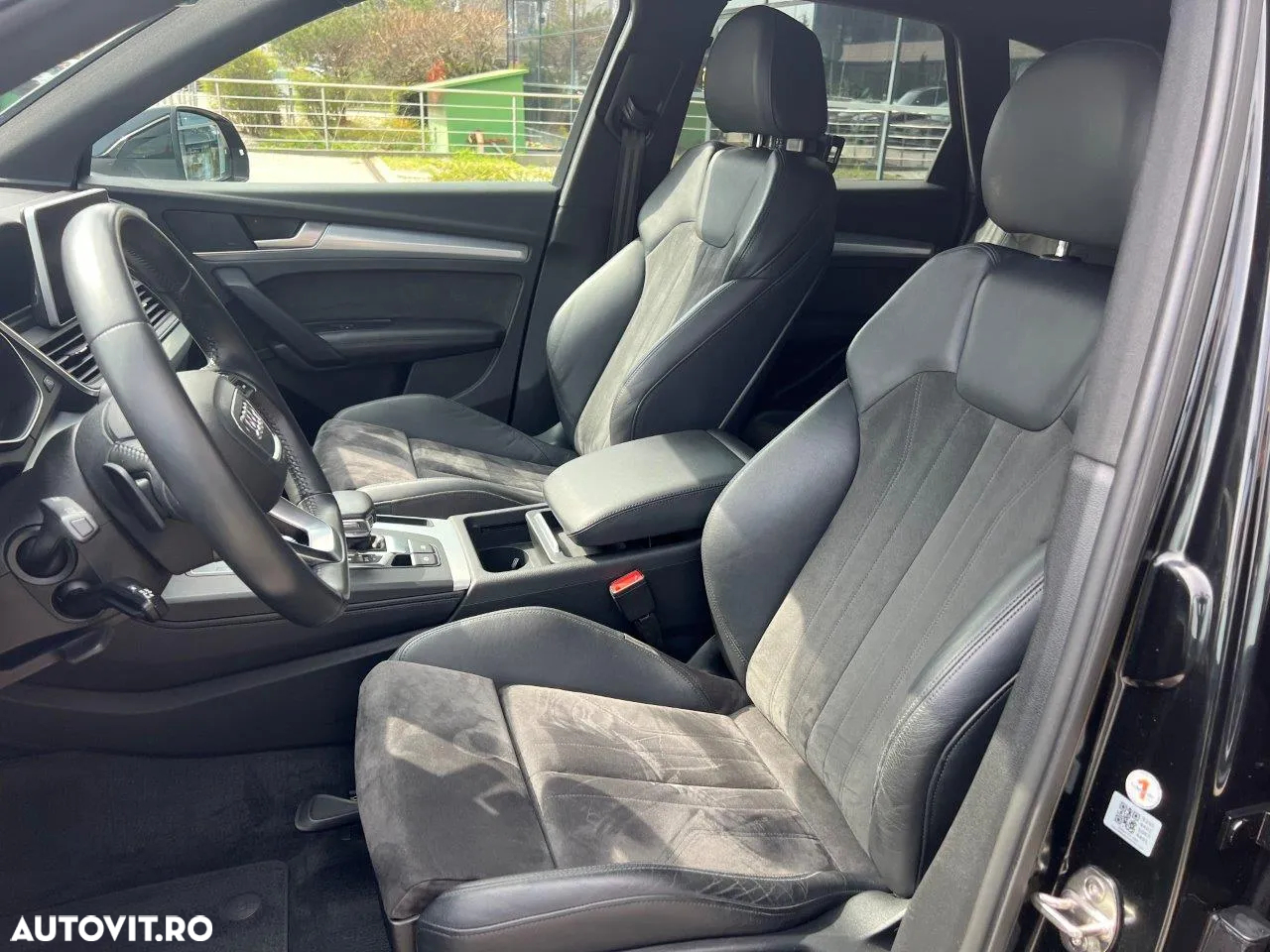 Audi Q5 40 TDI quattro S tronic sport - 8