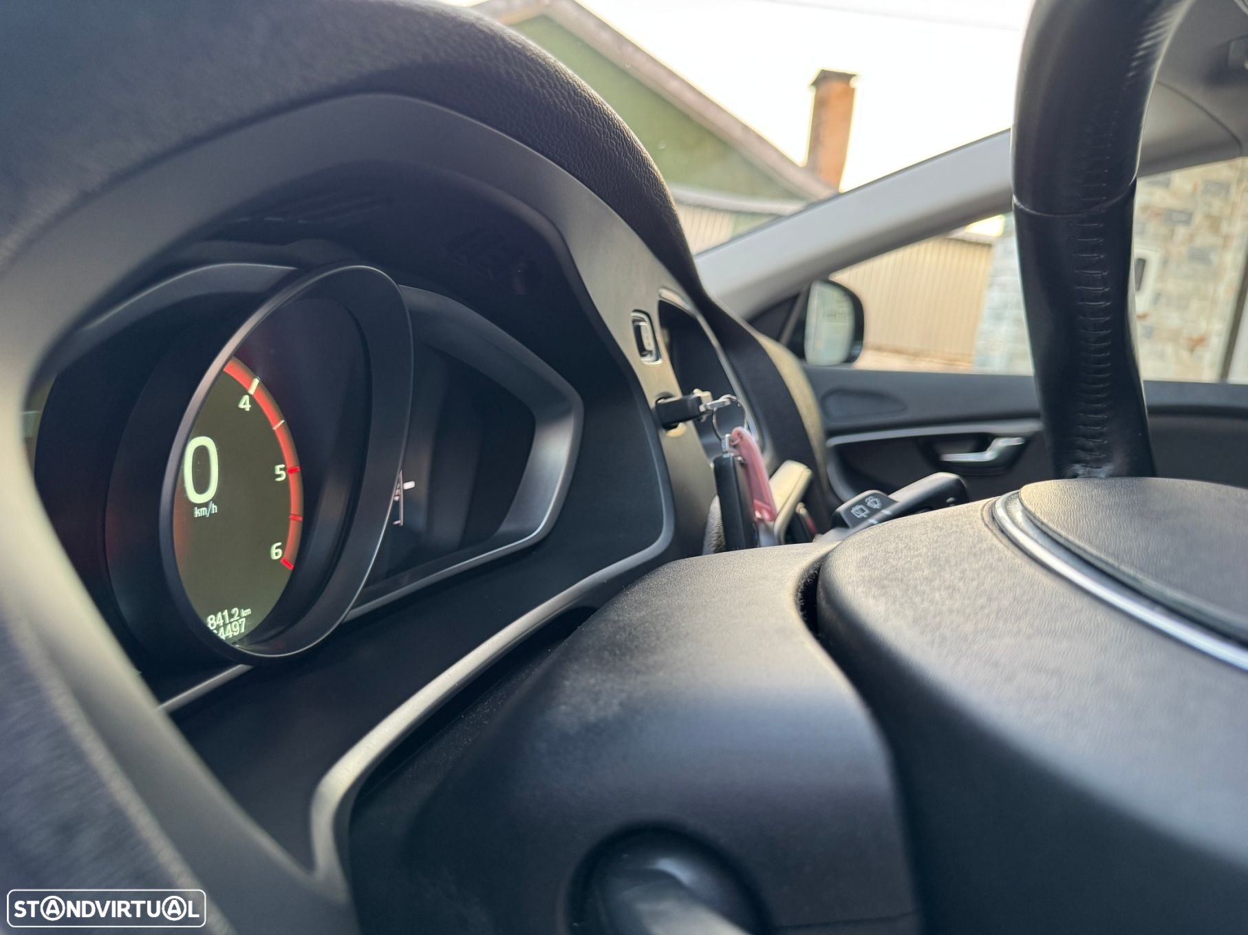 Volvo V40 Cross Country 1.6 D2 Momentum - 31