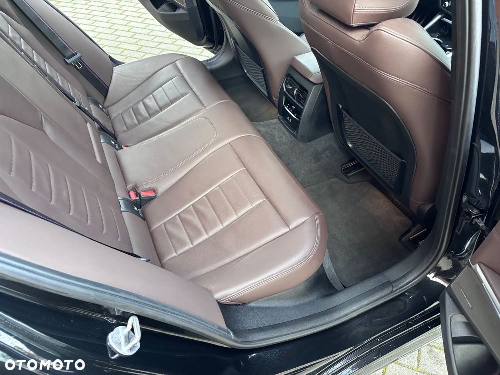 BMW Seria 3 320d xDrive M Sport Shadow sport - 19